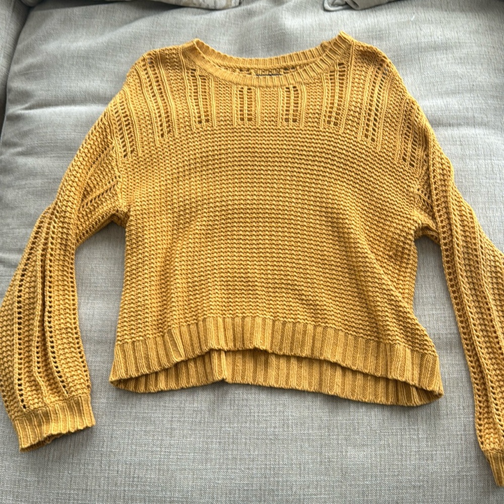 American Eagle sweater